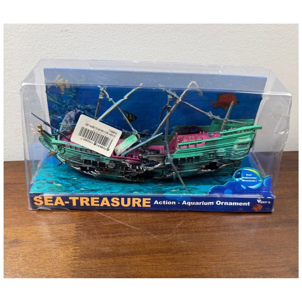 Veny's Sea-Treasure Action Shipwreck Aquarium Ornament Bubbler Pirate Ship Teal